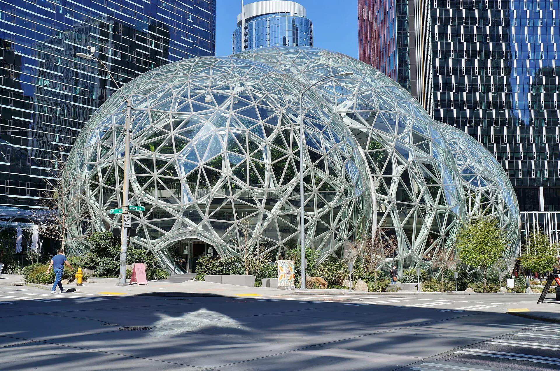 The Amazon Spheres, a workplace and conservatory on the Amazon headquarters campus in Seattle, Washington, United States.